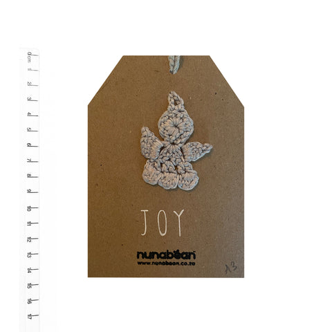 teensy angel trinket